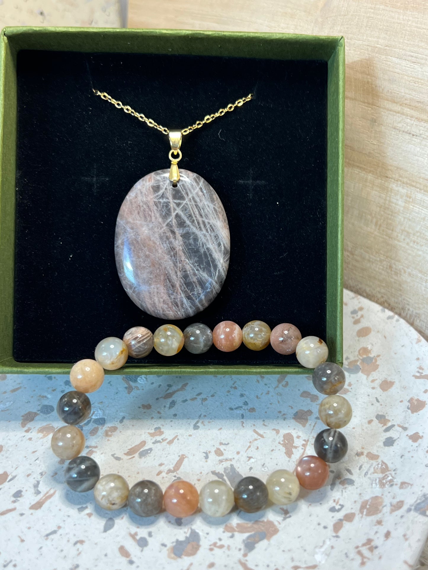 Coffret pendentif et bracelet