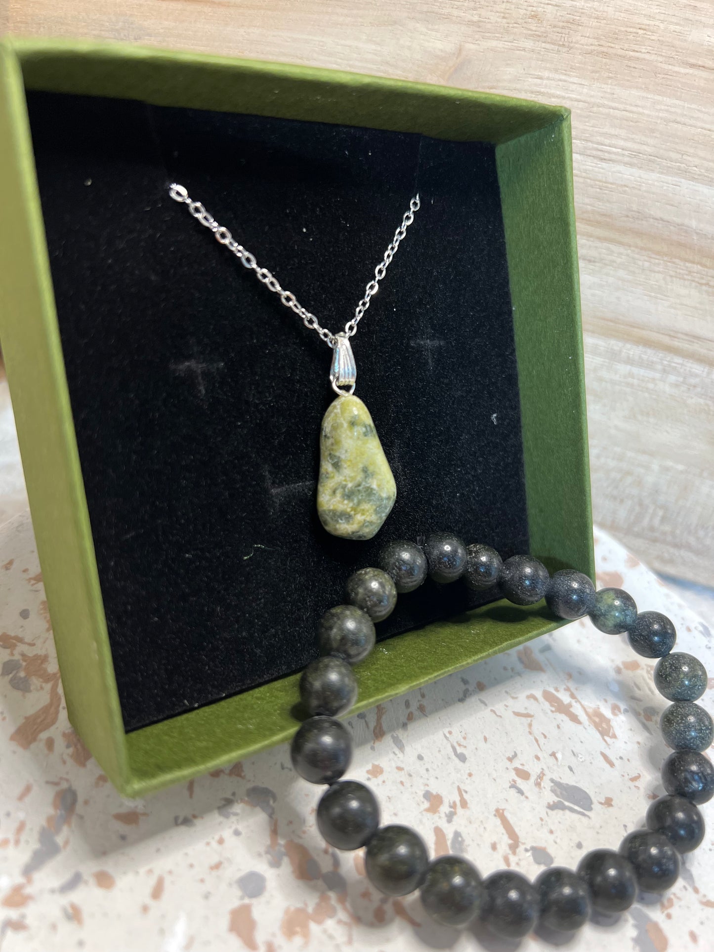 Coffret pendentif et bracelet