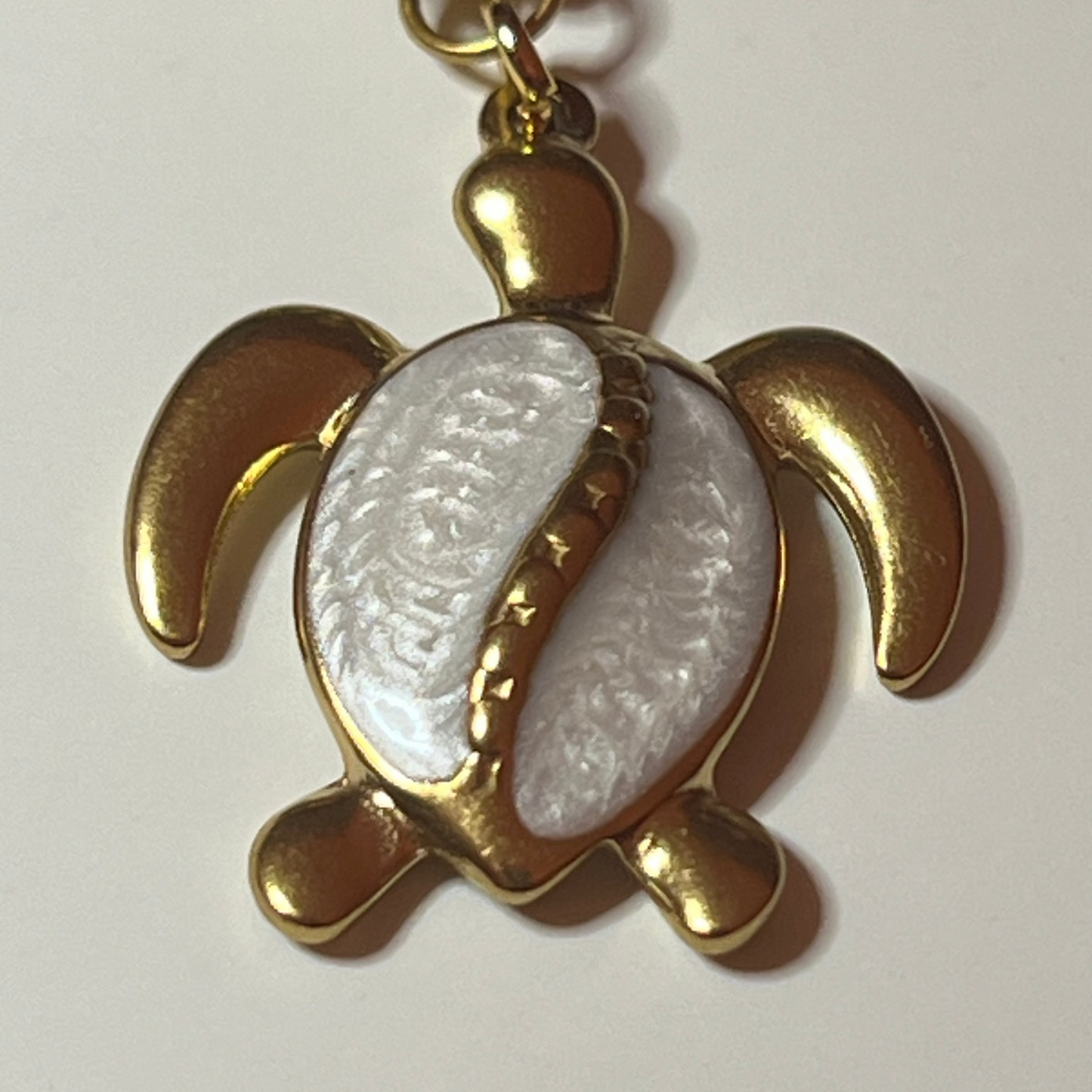 Collier Tortue Océane – Amazonite du Pérou & Acier inoxydable doré
