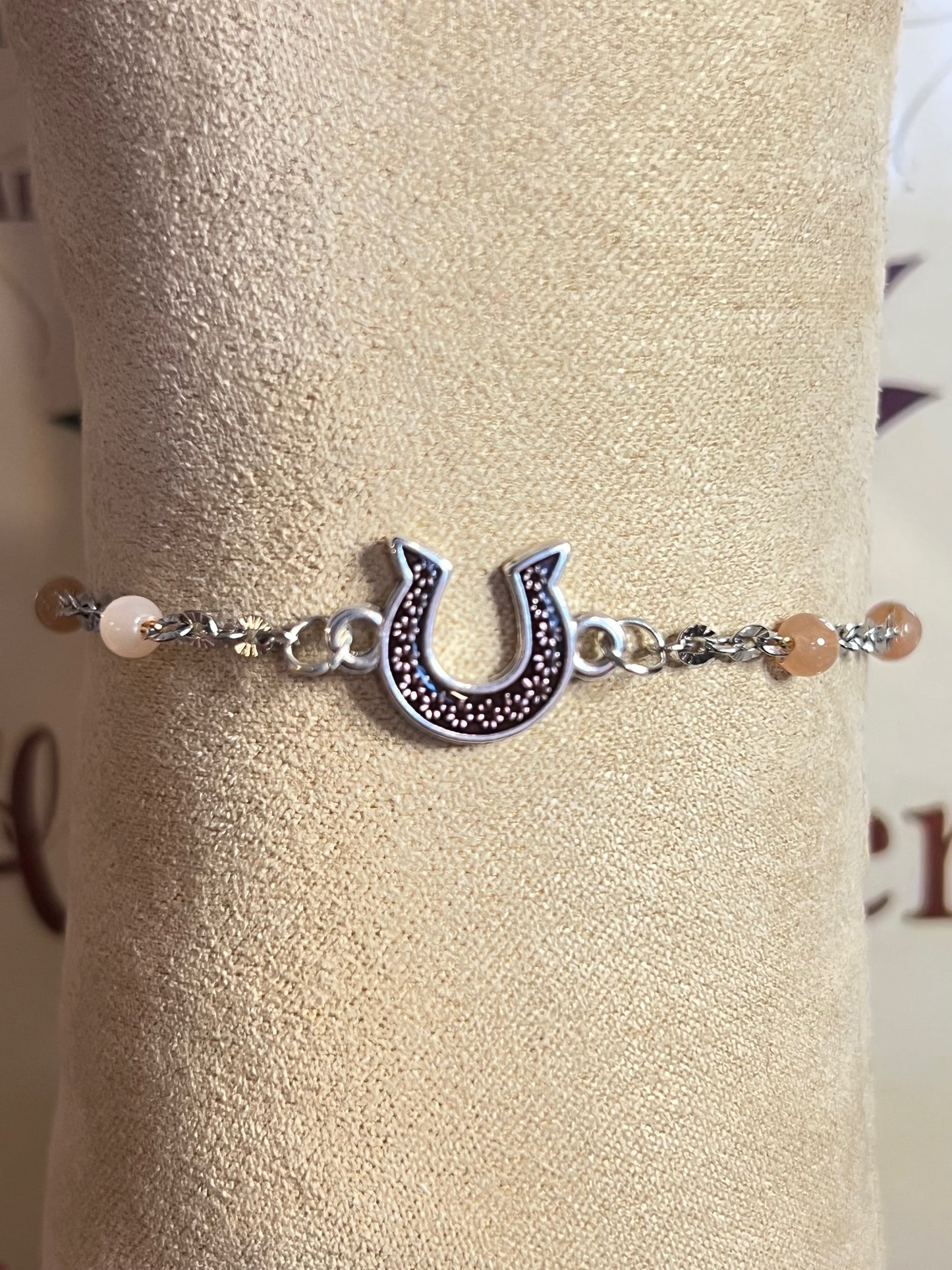 Bracelet Chance & Douceur – Pierre de Lune Beige (Modèle Unique)